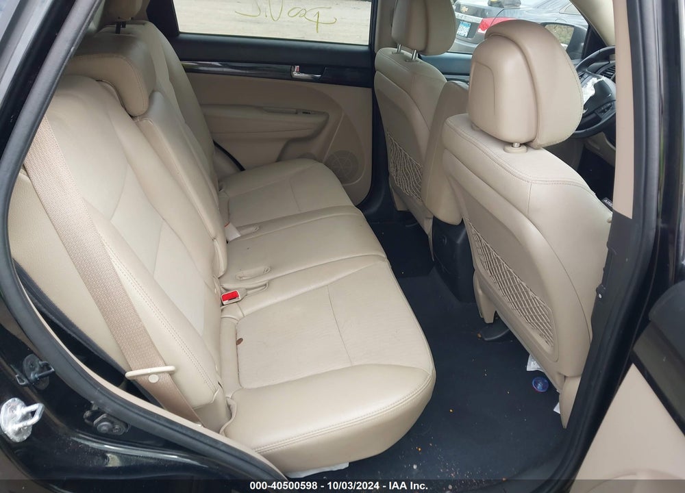 2011 KIA SORENTO EX V6 VIN: 5XYKUDA25BG179654