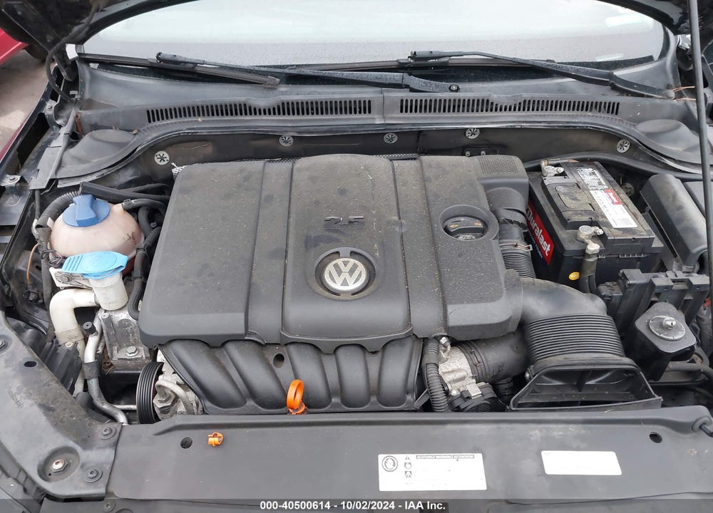 2013 VOLKSWAGEN JETTA 2.5L SE VIN: 3VWDP7AJ5DM393989