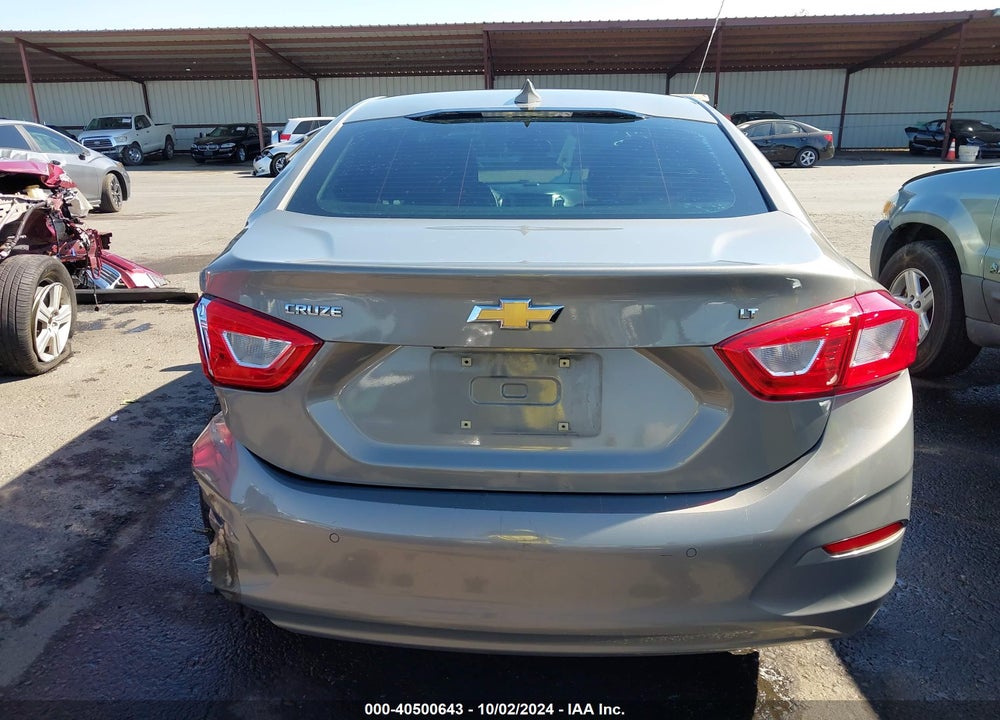 2018 CHEVROLET CRUZE LT AUTO VIN: 1G1BE5SM7J7130625