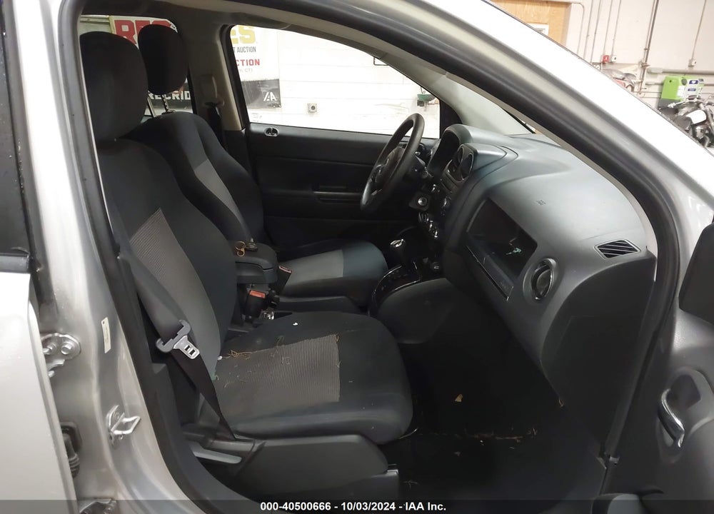 2011 JEEP COMPASS VIN: 1J4NF1FB3BD205112