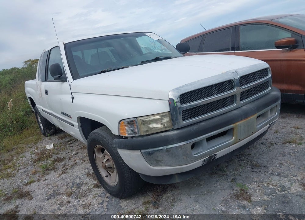 2000 DODGE RAM 1500 ST VIN: 3B7HC13Z0YM207281