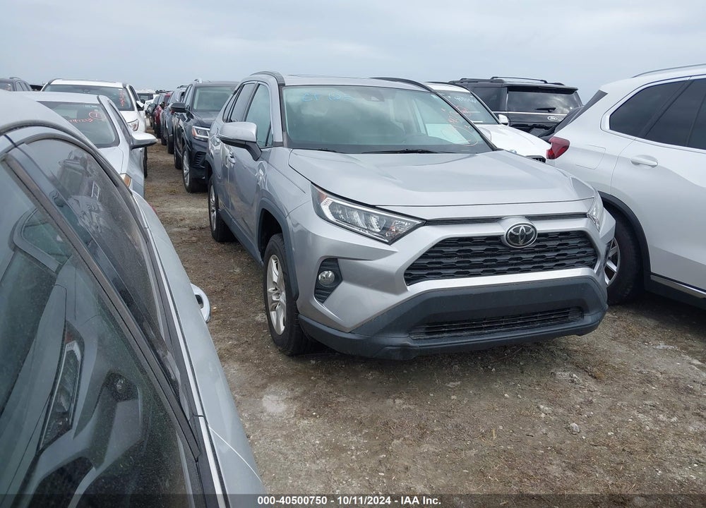 2021 TOYOTA RAV4 XLE VIN: 2T3W1RFVXMC106568