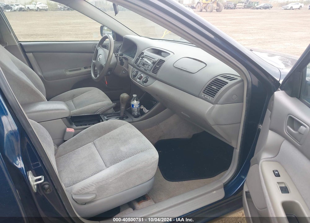 2004 TOYOTA CAMRY LE VIN: 4T1BE32K04U293211