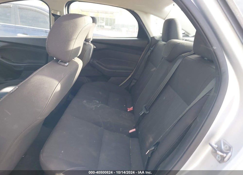2015 FORD FOCUS SE VIN: 1FADP3F2XFL289196
