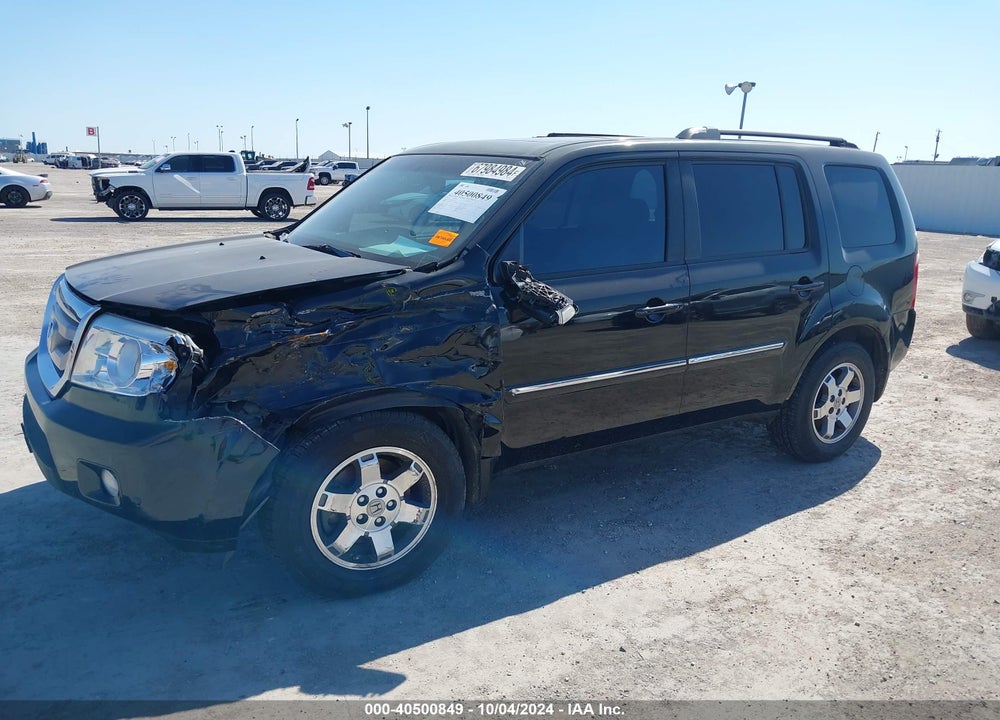 2011 HONDA PILOT TOURING VIN: 5FNYF3H98BB037713