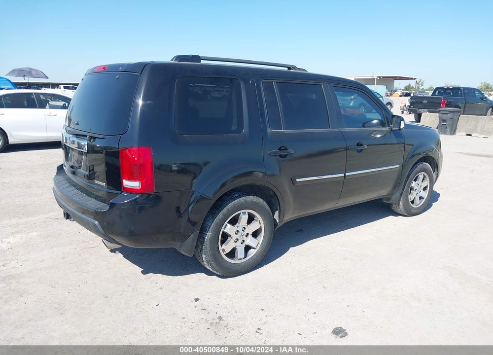 2011 HONDA PILOT TOURING VIN: 5FNYF3H98BB037713