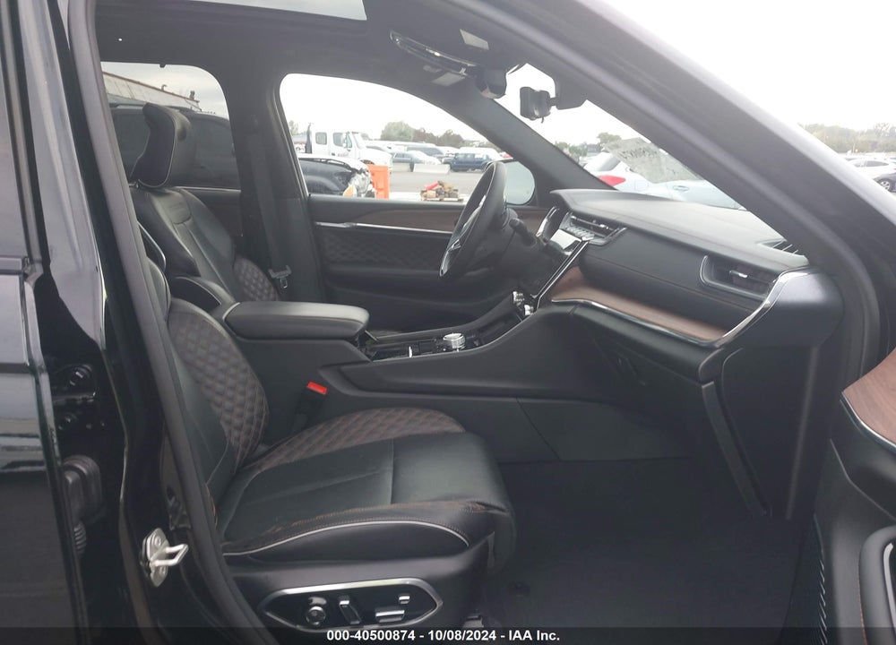 2023 JEEP GRAND CHEROKEE 4XE SUMMIT VIN: 1C4RJYE63PC651213