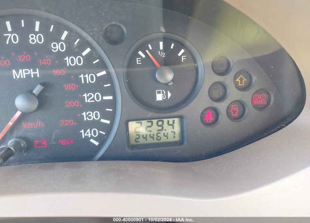 2005 FORD FOCUS ZX4 VIN: 1FAFP34N75W293399