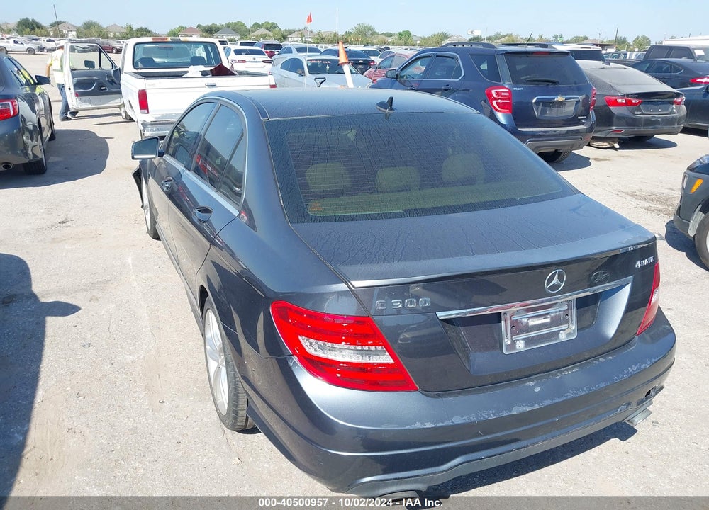 2013 MERCEDES-BENZ C 300 LUXURY 4MATIC/SPORT 4MATIC VIN: WDDGF8AB2DR293788