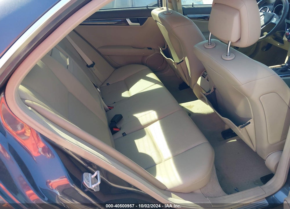 2013 MERCEDES-BENZ C 300 LUXURY 4MATIC/SPORT 4MATIC VIN: WDDGF8AB2DR293788