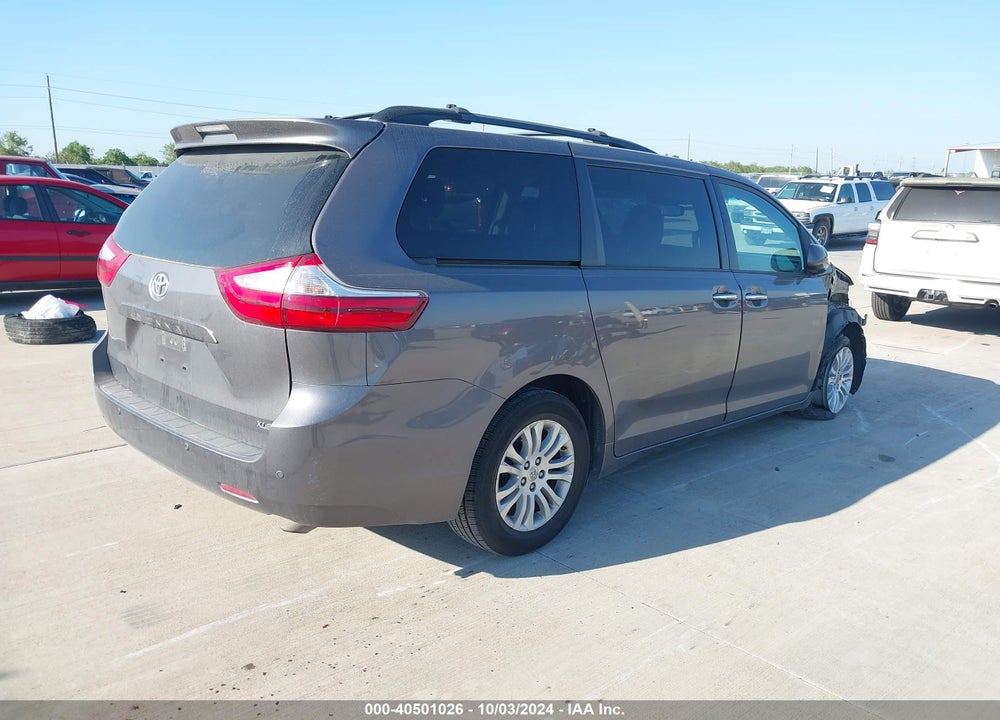 2015 TOYOTA SIENNA XLE 8 PASSENGER VIN: 5TDYK3DC4FS592947