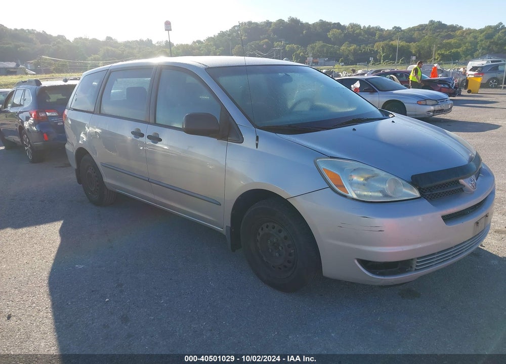 2004 TOYOTA SIENNA CE VIN: 5TDZA29C84S018424