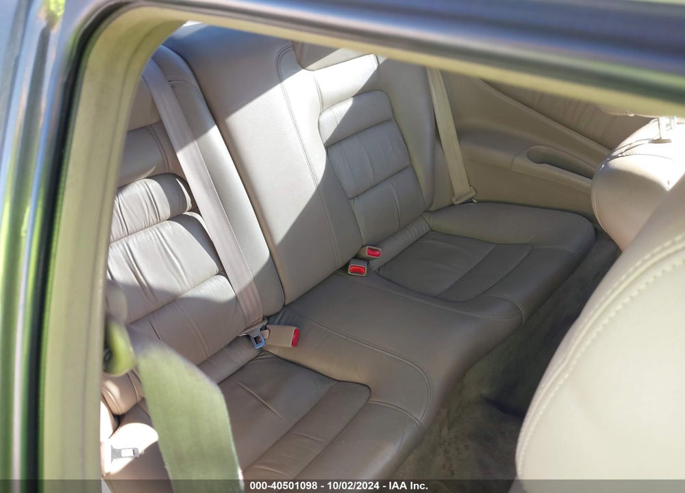 2001 HONDA ACCORD 3.0 EX VIN: 1HGCG22521A027890