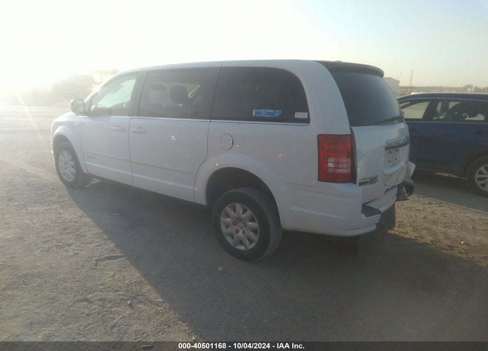 2009 CHRYSLER TOWN & COUNTRY LX VIN: 2A8HR44E29R652619