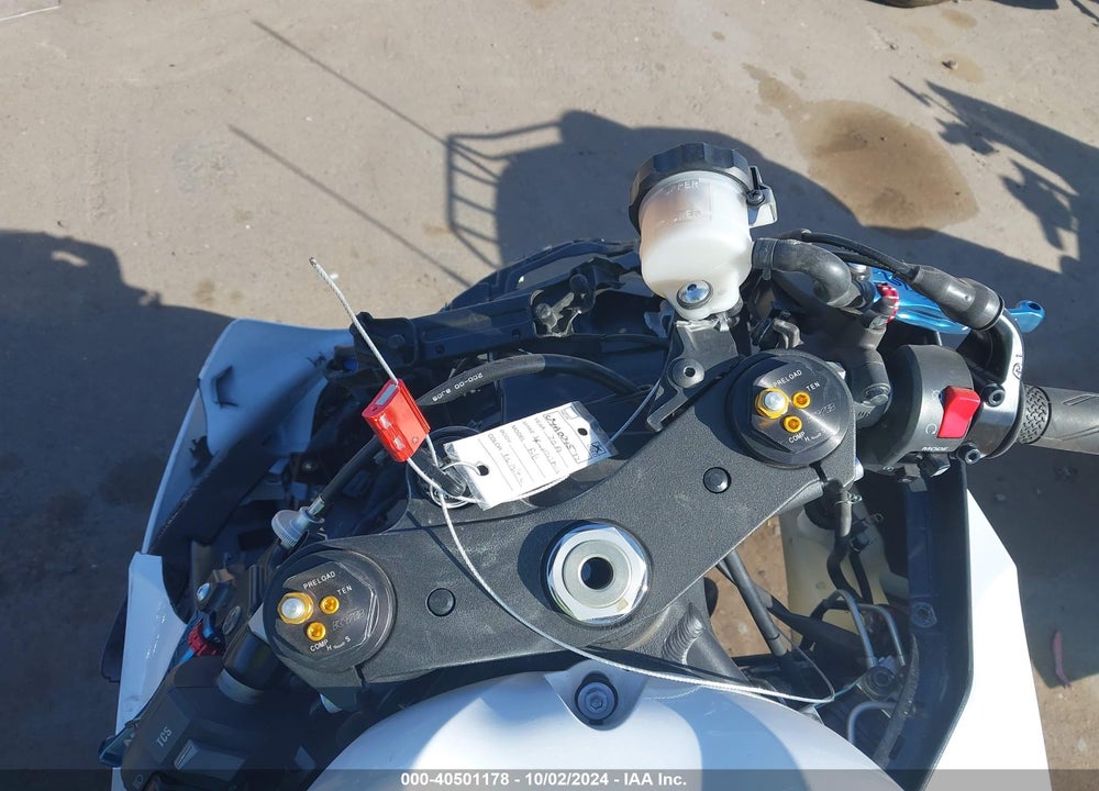2019 YAMAHA YZFR6 VIN: JYARJ28E7KA004572