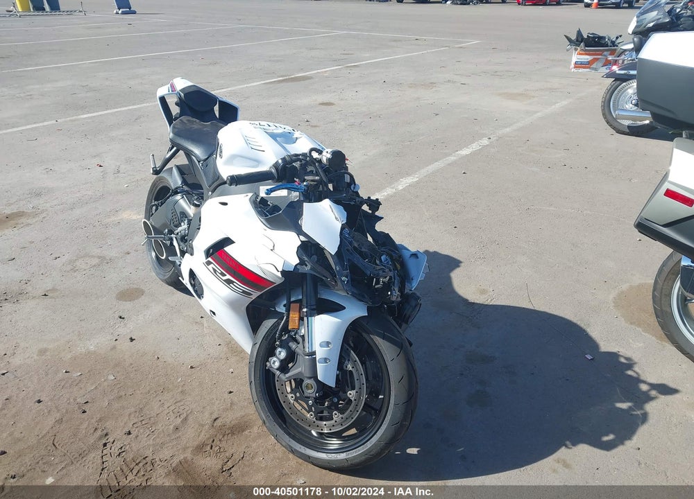 2019 YAMAHA YZFR6 VIN: JYARJ28E7KA004572