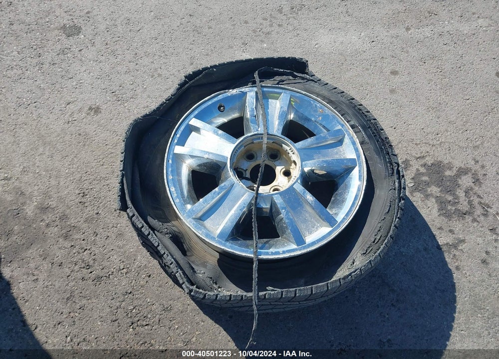 2013 CHEVROLET SILVERADO 1500 LT VIN: 1GCRCSE04DZ157115