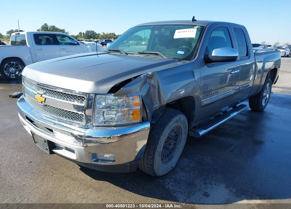 2013 CHEVROLET SILVERADO 1500 LT VIN: 1GCRCSE04DZ157115