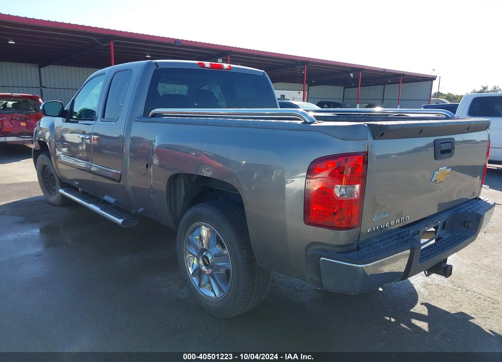 2013 CHEVROLET SILVERADO 1500 LT VIN: 1GCRCSE04DZ157115