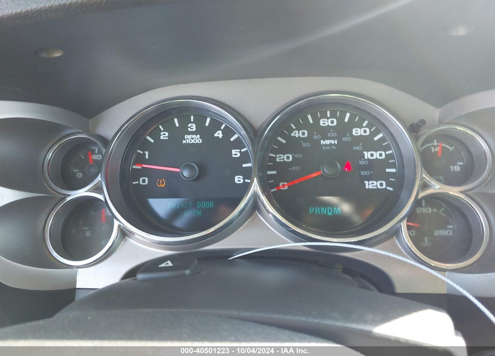 2013 CHEVROLET SILVERADO 1500 LT VIN: 1GCRCSE04DZ157115