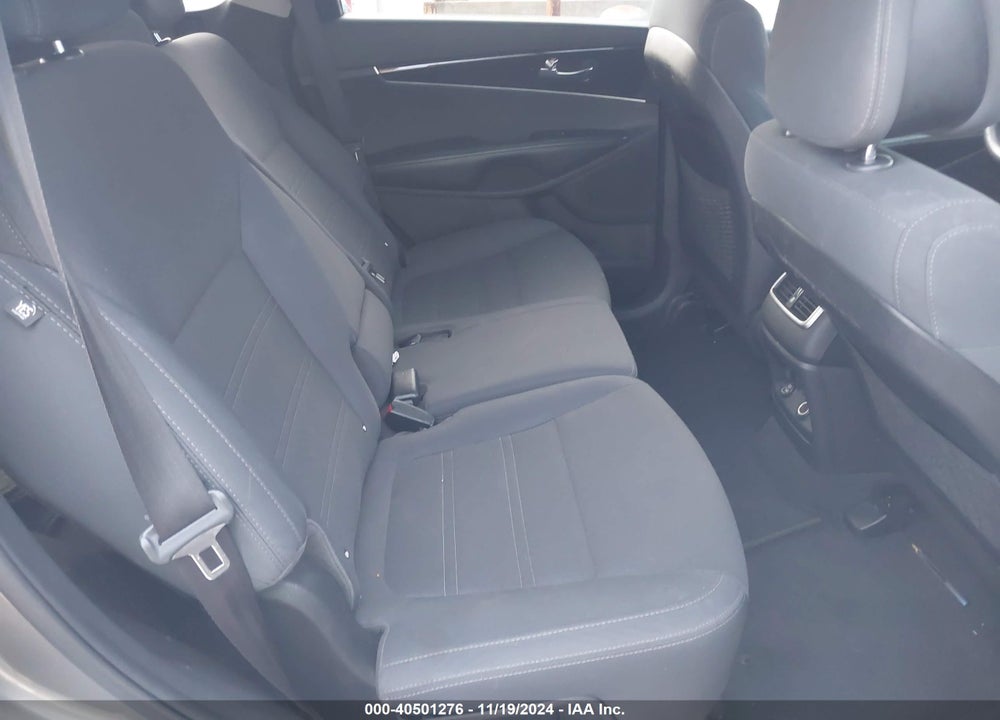 2016 KIA SORENTO 2.4L LX VIN: 5XYPG4A38GG144393
