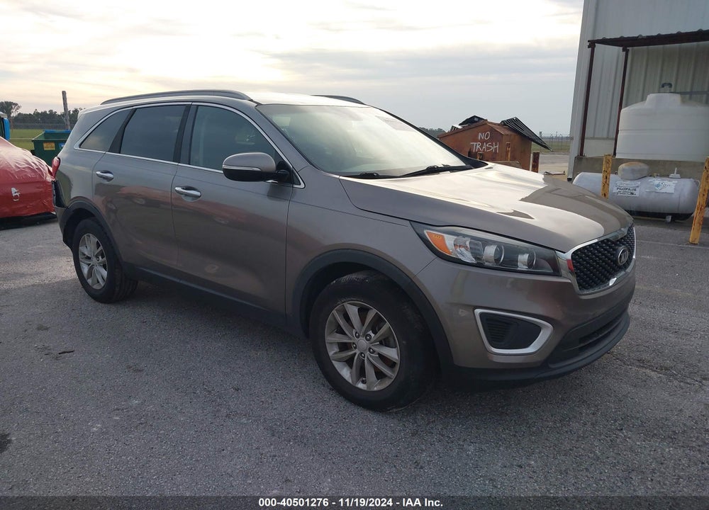2016 KIA SORENTO 2.4L LX VIN: 5XYPG4A38GG144393