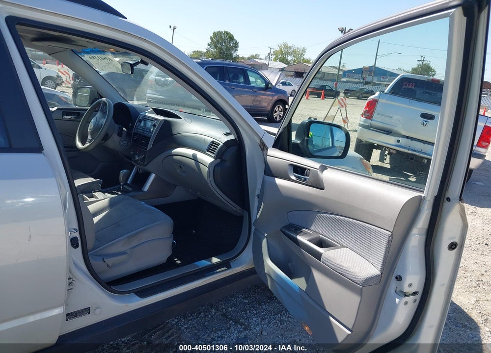 2011 SUBARU FORESTER 2.5X PREMIUM VIN: JF2SHBDC6BH739963