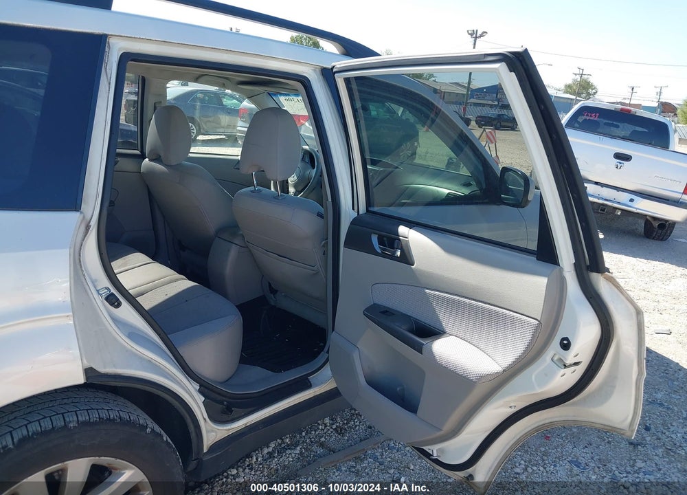 2011 SUBARU FORESTER 2.5X PREMIUM VIN: JF2SHBDC6BH739963