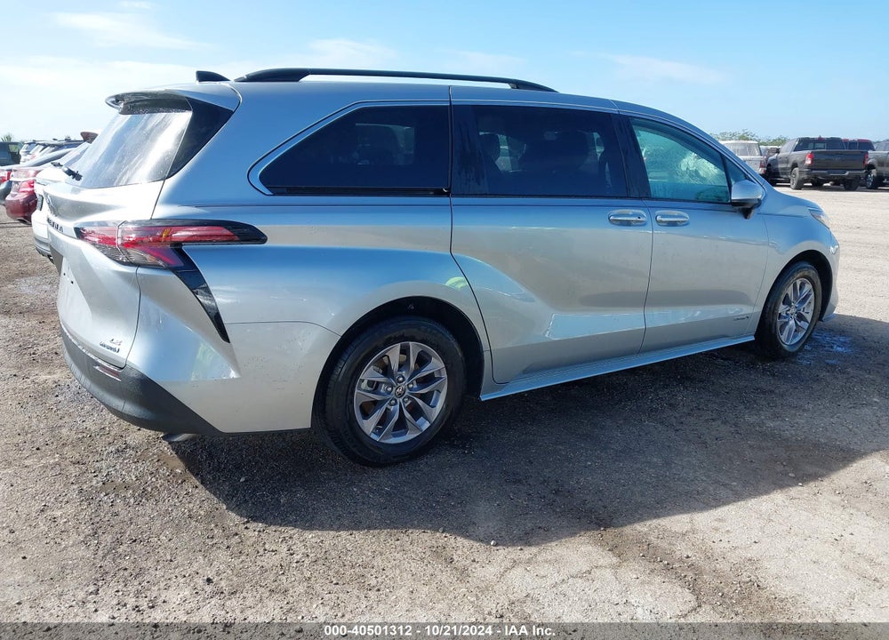 2021 TOYOTA SIENNA LE VIN: 5TDKRKEC6MS035027