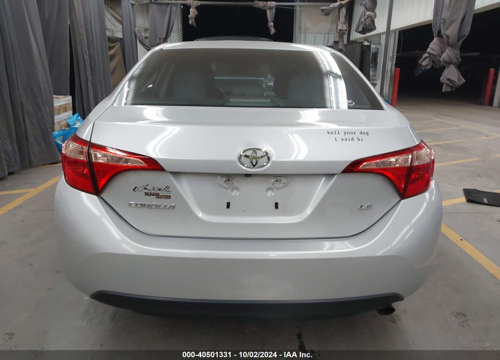 2018 TOYOTA COROLLA LE VIN: 2T1BURHE6JC082860