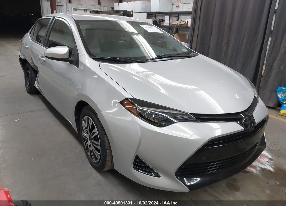2018 TOYOTA COROLLA LE VIN: 2T1BURHE6JC082860