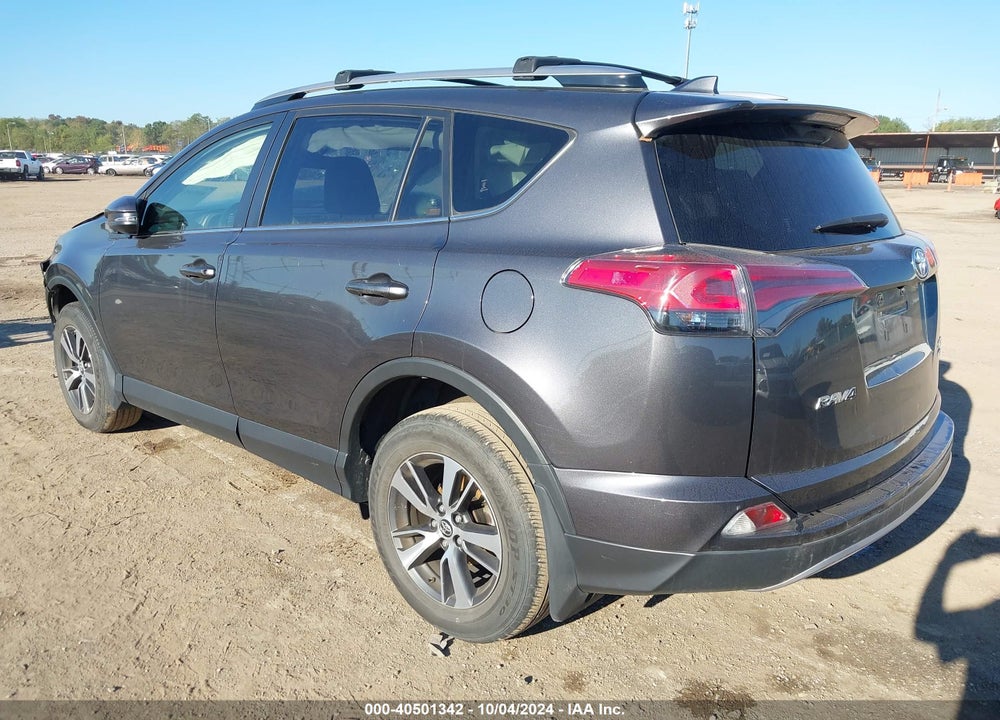 2017 TOYOTA RAV4 XLE VIN: JTMRFREVXHJ125673