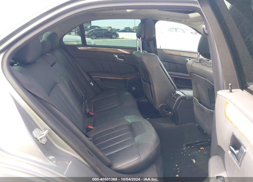 2010 MERCEDES-BENZ E 550 VIN: WDDHF7CB9AA015492
