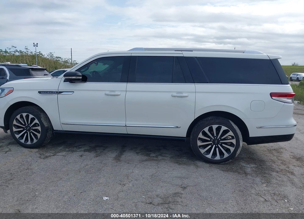 2024 LINCOLN NAVIGATOR RESERVE L VIN: 5LMJJ3LG8REL03712