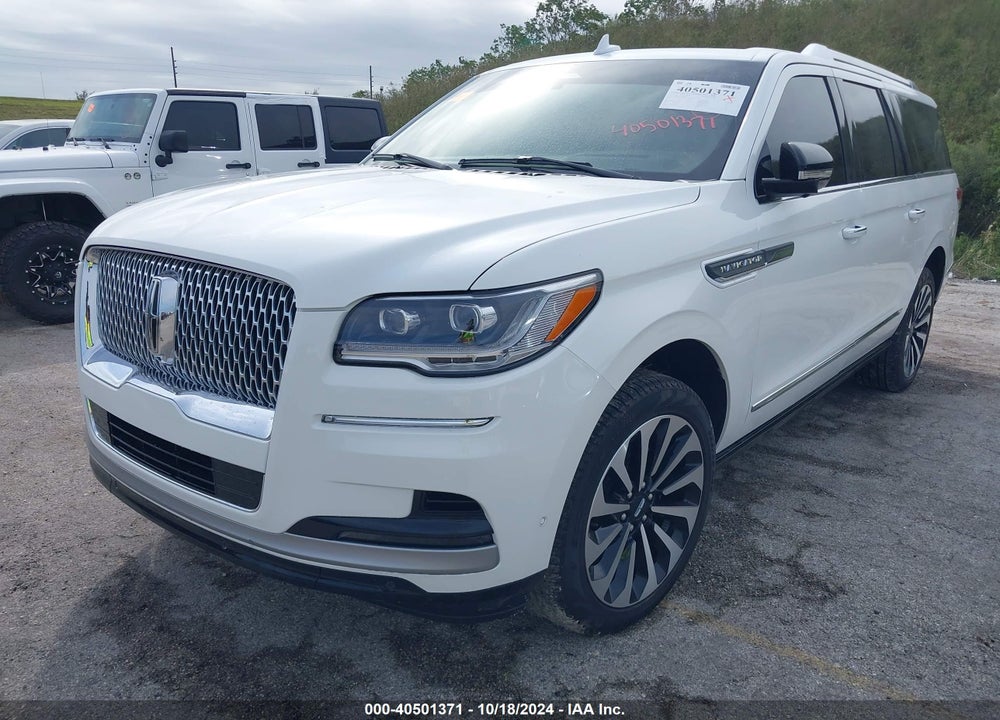 2024 LINCOLN NAVIGATOR RESERVE L VIN: 5LMJJ3LG8REL03712