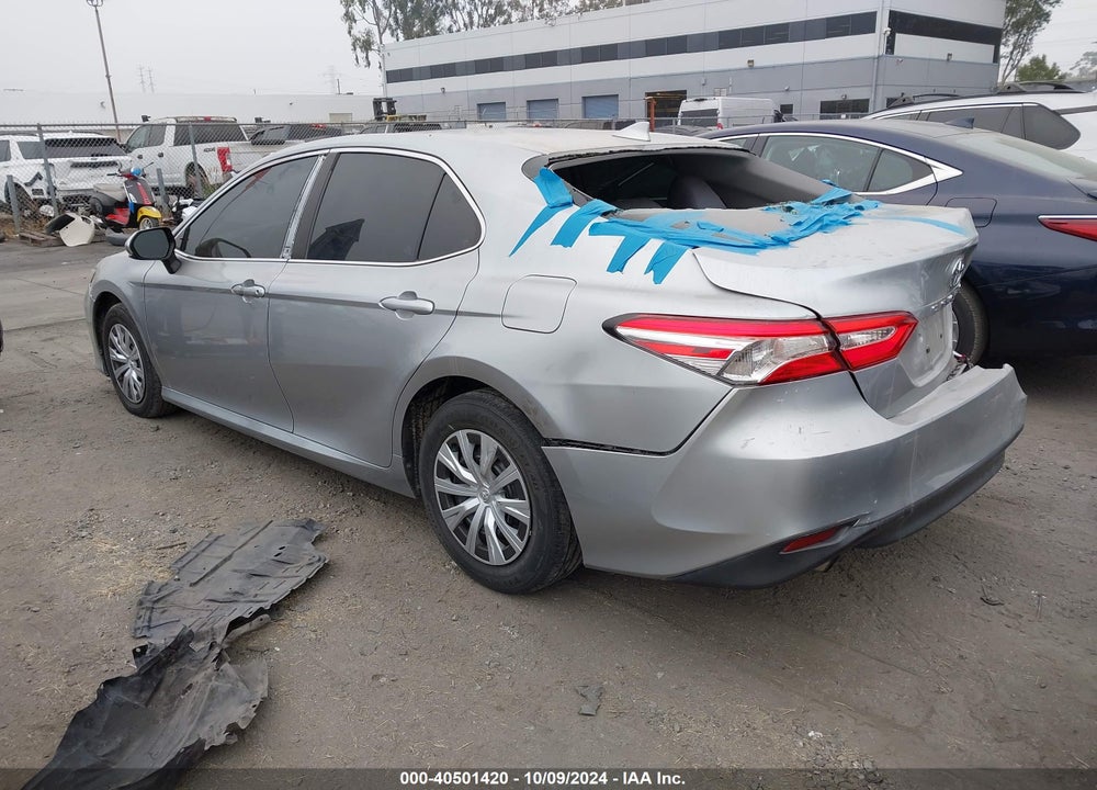 2020 TOYOTA CAMRY LE HYBRID VIN: 4T1C31AK1LU518427