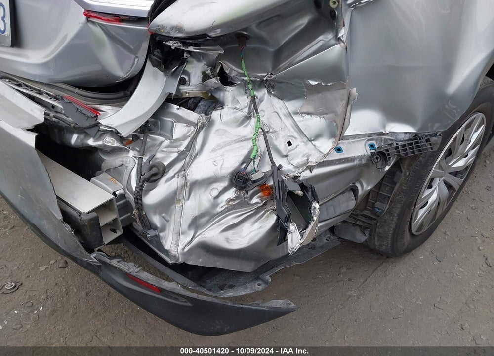2020 TOYOTA CAMRY LE HYBRID VIN: 4T1C31AK1LU518427