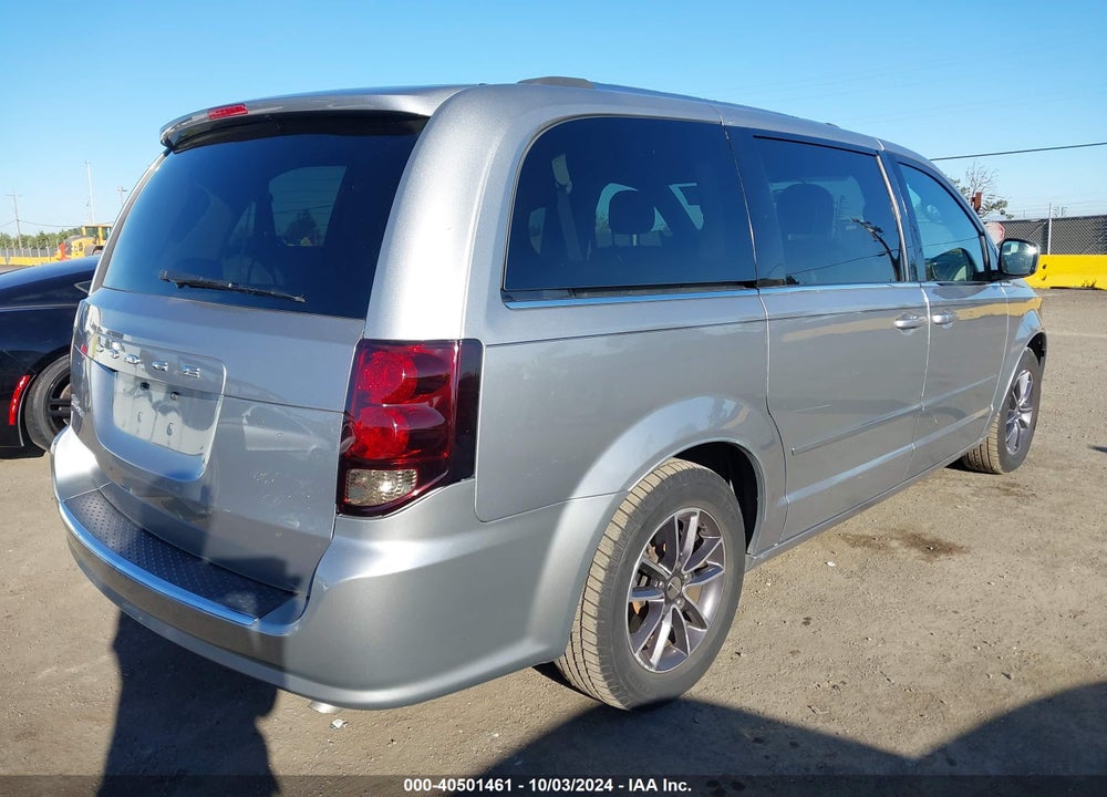 2017 DODGE GRAND CARAVAN SXT VIN: 2C4RDGCG9HR825548