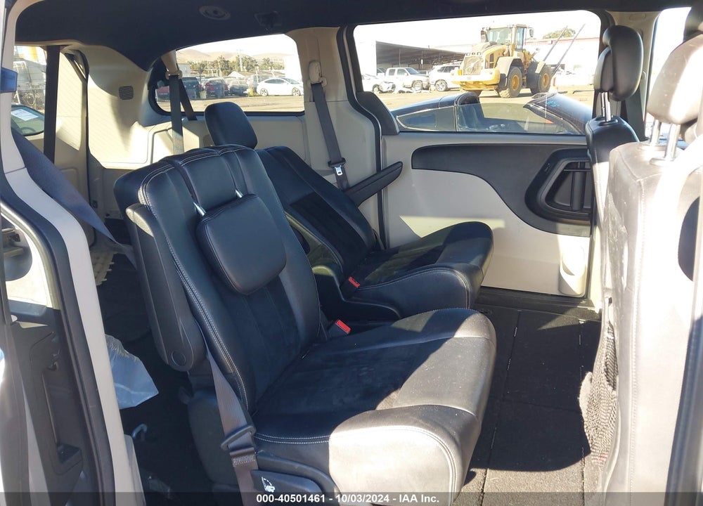 2017 DODGE GRAND CARAVAN SXT VIN: 2C4RDGCG9HR825548