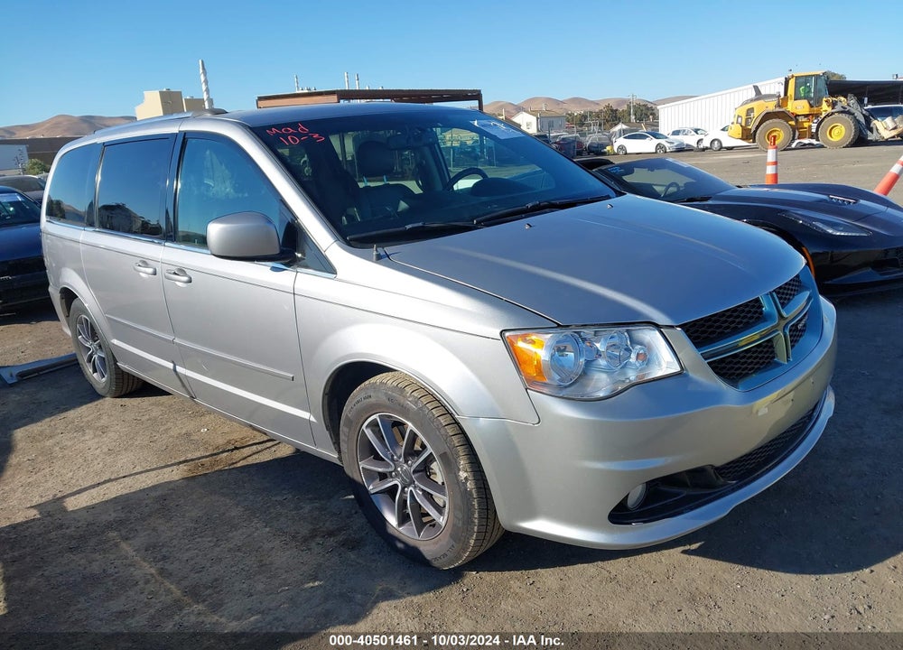2017 DODGE GRAND CARAVAN SXT VIN: 2C4RDGCG9HR825548