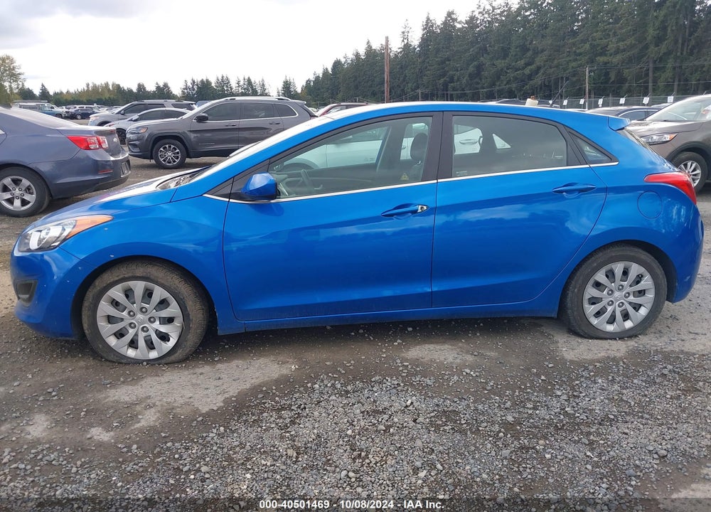 2017 HYUNDAI ELANTRA GT VIN: KMHD35LH1HU385320