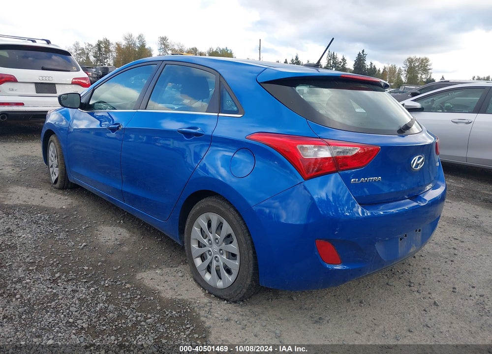 2017 HYUNDAI ELANTRA GT VIN: KMHD35LH1HU385320