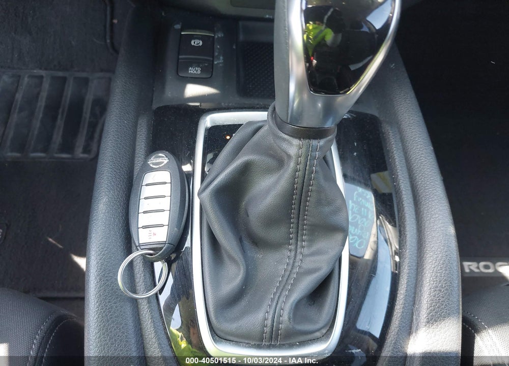 2019 NISSAN ROGUE SV VIN: JN8AT2MT4KW264189