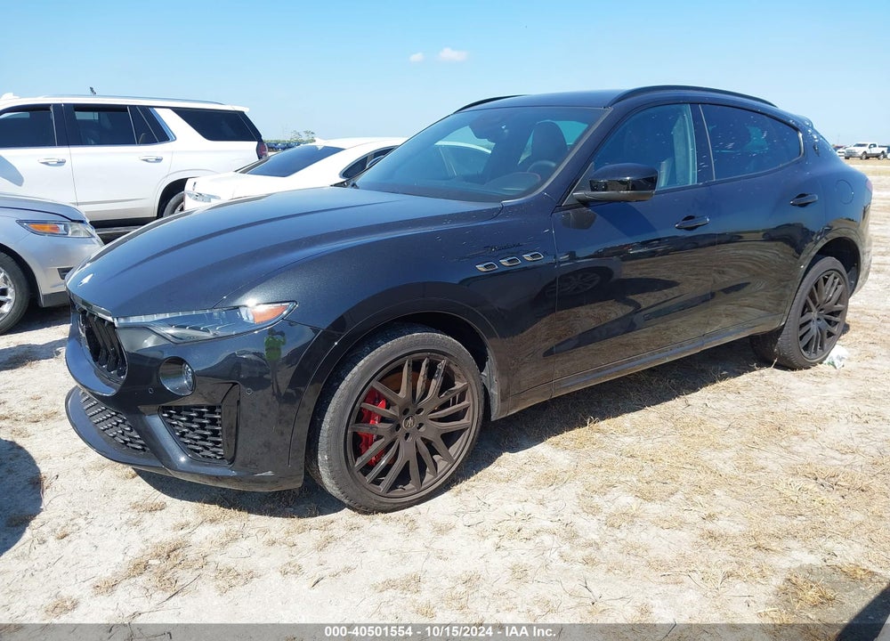 2022 MASERATI LEVANTE MODENA VIN: ZN661YUM4NX390665