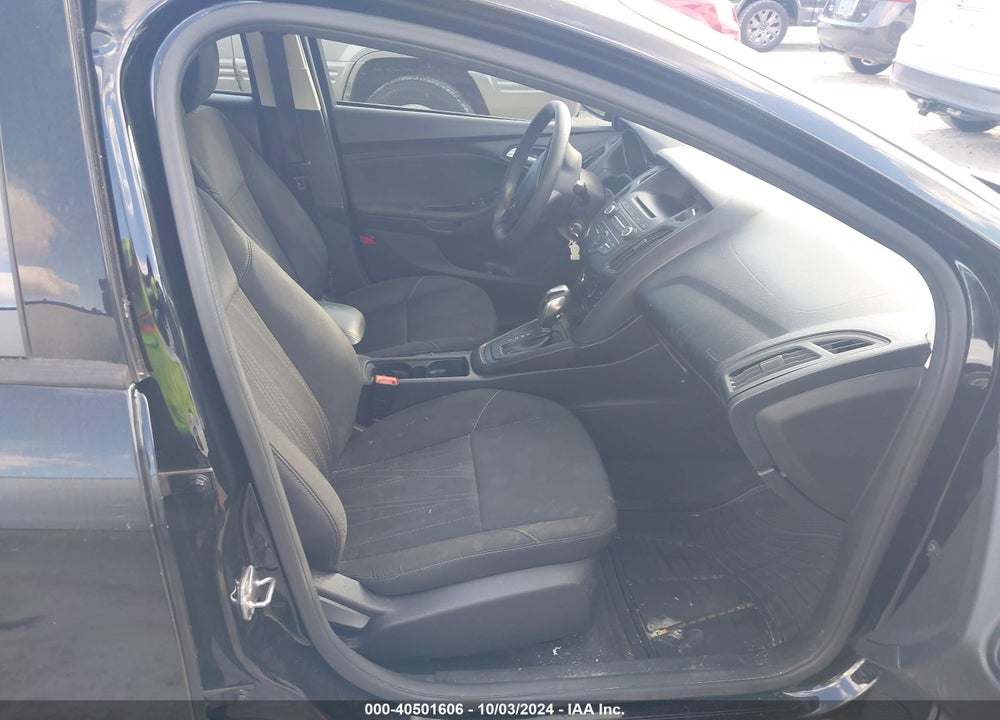 2016 FORD FOCUS SE VIN: 1FADP3F20GL403837
