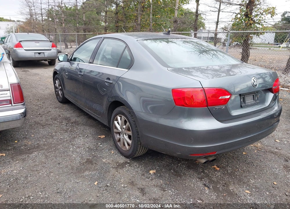 2014 VOLKSWAGEN JETTA 1.8T SE VIN: 3VWD17AJ9EM440279