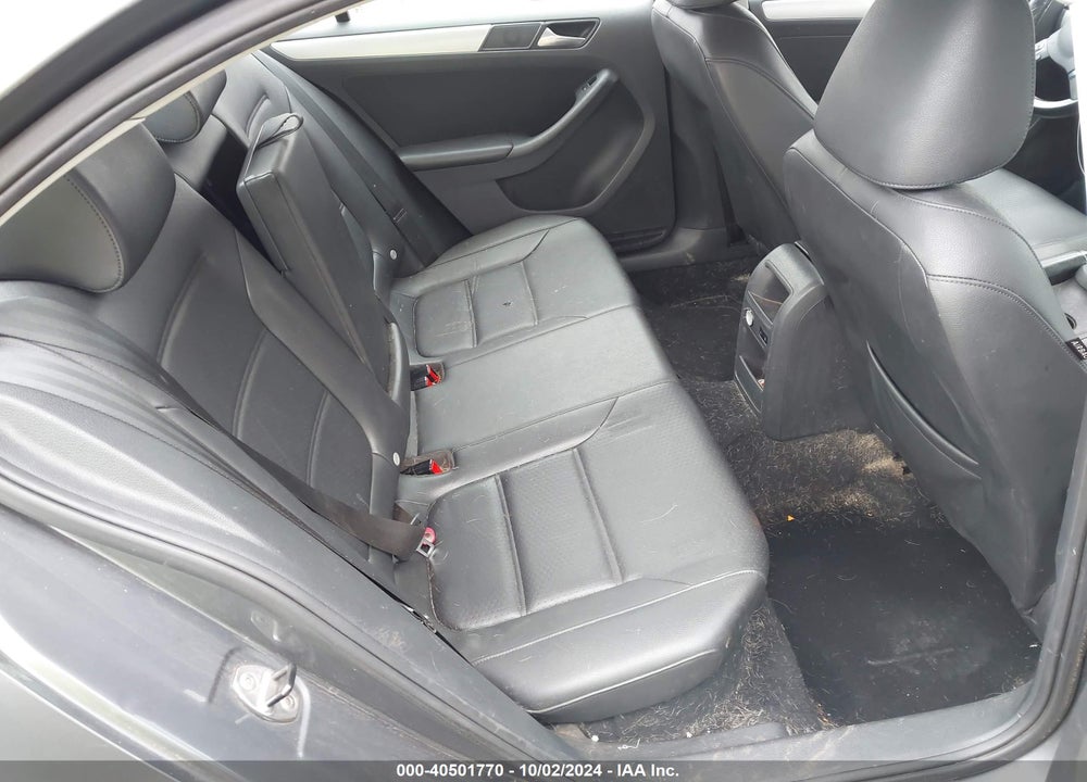 2014 VOLKSWAGEN JETTA 1.8T SE VIN: 3VWD17AJ9EM440279