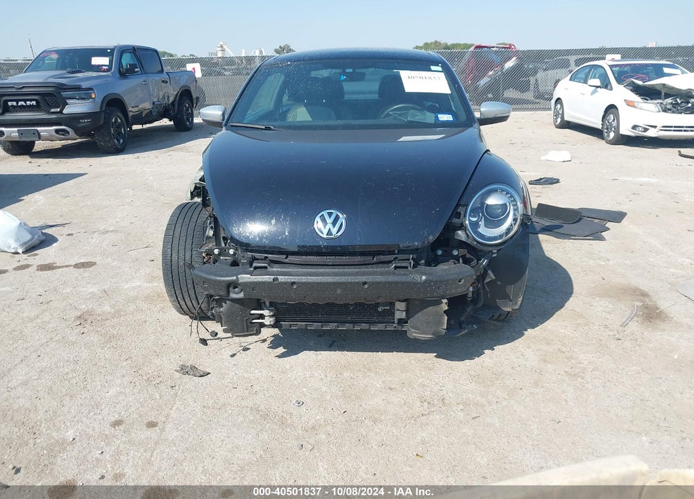 2018 VOLKSWAGEN BEETLE 2.0T DUNE VIN: 3VWSD7AT1JM711524