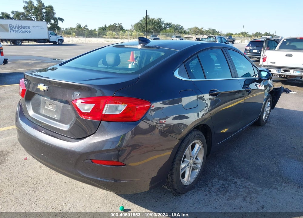 2017 CHEVROLET CRUZE LT AUTO VIN: 1G1BE5SM7H7185702