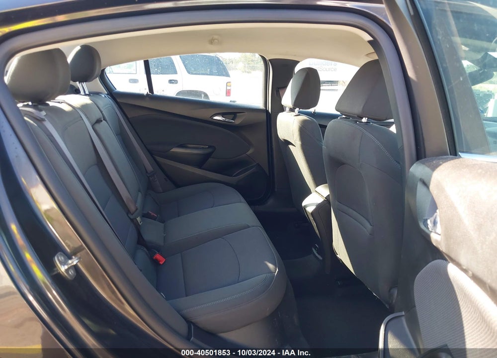 2017 CHEVROLET CRUZE LT AUTO VIN: 1G1BE5SM7H7185702